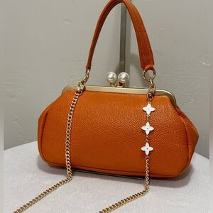 Orange Pebble Cowhide Handmade Pearl Kisslock Clutch Bag, Crossbody